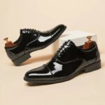 Zapatos clásicos de charol para hombre, calzado de cuero brillante, Formal, para negocios, oficina, boda, con cordones, talla grande 38-49