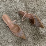 Nuevas sandalias de verano para mujer, calzado de tacón alto de malla brillante con diamantes de imitación, zapatos de tacón elegantes con talón descubierto y puntiagudos para fiesta para mujer - Imagen 5