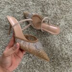 Nuevas sandalias de verano para mujer, calzado de tacón alto de malla brillante con diamantes de imitación, zapatos de tacón elegantes con talón descubierto y puntiagudos para fiesta para mujer - Imagen 6
