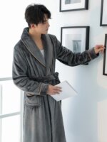 Nuevo Conjunto de Ropa de Casa para Hombre, Invierno, Bata Larga y Gruesa de Felpa Coral con Pantalones de Pijama, Cálido y A...