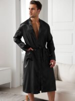 Conjunto de ropa de dormir para hombre con acabado satinado y escote en V