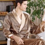 Camisón para hombre con acabado satinado