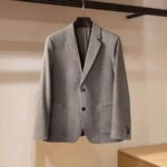 Blazer de hombre de estilo informal para el trabajo, con cuello de solapa, confeccionado con una mezcla de lana italiana BC Mountain. - Imagen 2
