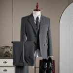 Traje de Lana de Alta Gama al 15% para Hombre, Elegante y Moderno para Boda, Traje de Negocios Casual Estilo Británico en Gris Azulado, Conjunto de Tres Piezas - Imagen 2