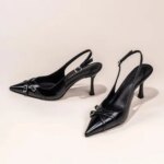 Zapatos de tacón alto de moda con punta afilada y boca poco profunda, nuevos zapatos de verano elegantes con hebilla decorativa, stilettos negros para mujer