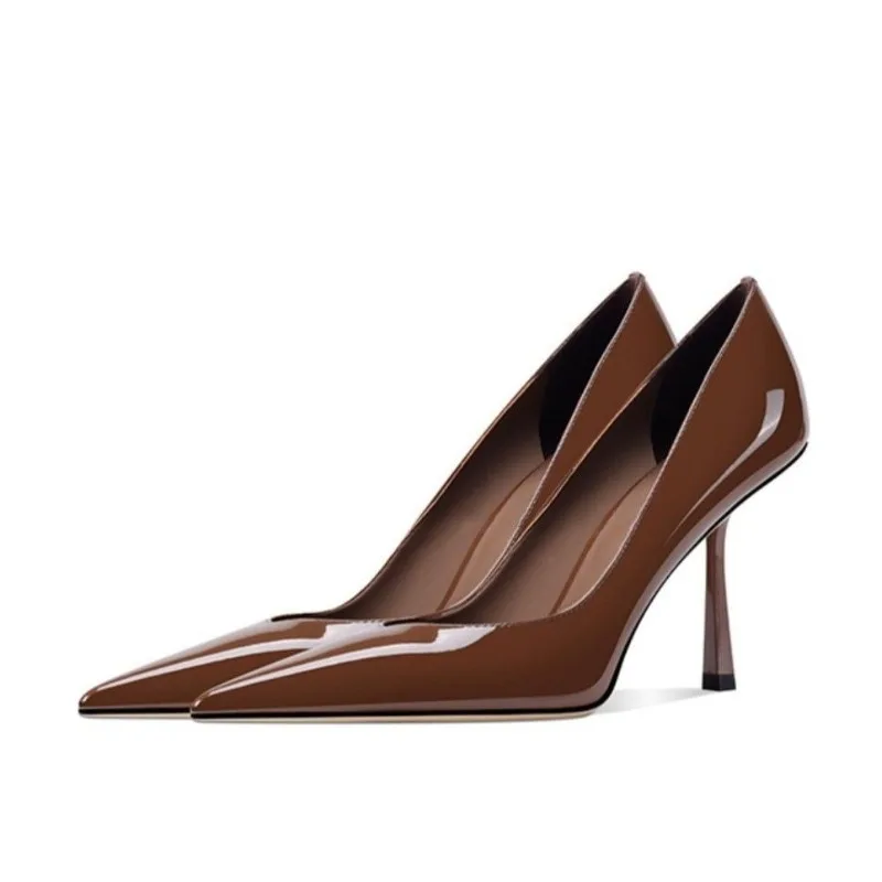 90446-gssnha.jpg Temperamento moda tacones altos puntiagudos Sexy nuevo charol boca baja negro zapatos individuales moda tacones altos zapatos de mujer - Imagen 1