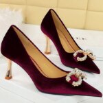 Zapatos de tacón alto de 7cm de lujo para mujer, réplica de zapatos de tacón para boda, diseñador de lujo, hebilla de cadena de Metal, tacones altos, zapatos de vestir de aguja para mujer - Imagen 2