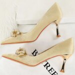 Zapatos de tacón alto de 7cm de lujo para mujer, réplica de zapatos de tacón para boda, diseñador de lujo, hebilla de cadena de Metal, tacones altos, zapatos de vestir de aguja para mujer - Imagen 4
