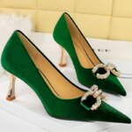 Zapatos de tacón alto de 7cm de lujo para mujer, réplica de zapatos de tacón para boda, diseñador de lujo, hebilla de cadena de Metal, tacones altos, zapatos de vestir de aguja para mujer