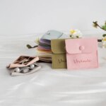 Bolsa de Joyería con Logotipo Personalizado, 50/100 Piezas, con Separador, Bolsa de Viaje con Cierre a Presión de Microfibra, Bolsa de Almacenamiento para Anillos, Aretes y Pulseras - Imagen 4