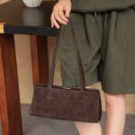 Bolso de Hombro de Cuero de Ante Estilo Francés, Diseño Minimalista para el Día a Día, Bolso de Axila de Cuero Genuino para M... - Imagen 2