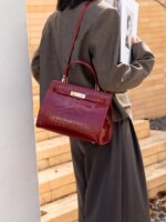 Bolso de mano con estampado de piel de cocodrilo para mujer, de la marca Aidrani, con solapa de cuero genuino, bolso de hombro de diseño para el trabajo, la oficina, fiestas y el uso diario.