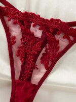 Camisón para mujer de tejido semitransparente y con bordado - Imagen 6