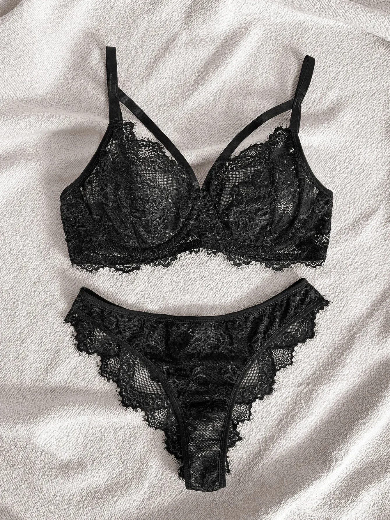 Lencería y ropa interior para mujer, sujetador con aros y tirantes de encaje elegante con diseño de pestañas y bragas brasileñas, estilo sexy