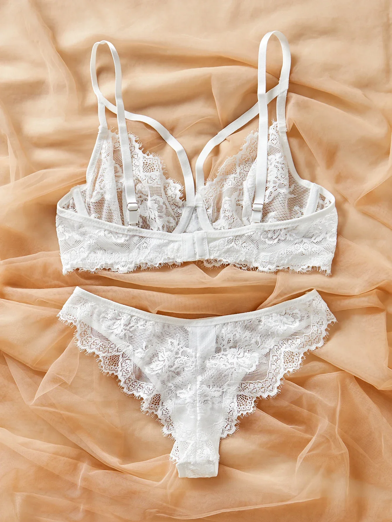 Lencería y ropa interior para mujer, sujetador con aros y tirantes de encaje elegante con diseño de pestañas y bragas brasileñas, estilo sexy