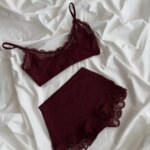 Conjunto de Lencería con Encaje, Sujetador Ajustable y Bragas de Cintura Baja, Estilo Chic y Simple, Alta Elasticidad