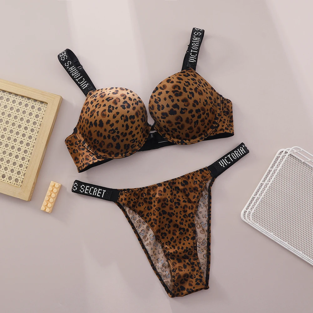 Conjunto de lencería para mujer, bralette de encaje con push-up, sin costuras, cómodo y transpirable, para estar en casa, conjunto de lencería, conjunto de ropa interior, conjunto de sujetador y braga
