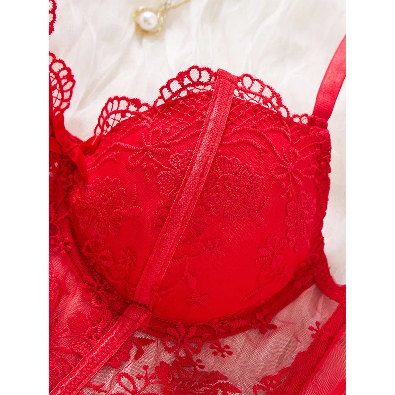 Lencería para mujer, conjunto de sujetador y bragas bordados de encaje rojo sexy, bralette delicado con efecto push-up, conjunto de lencería íntima romántica de lujo Lencería para mujer, conjunto de sujetador y bragas bordados de encaje rojo sexy, bralette delicado con efecto push-up, conjunto de lencería íntima romántica de lujo