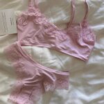 Conjunto de sujetador de encaje para mujer, sujetadores sin costuras con correa ajustada + bragas de cintura baja, conjuntos de lencería informales sencillos y sólidos de alta elasticidad