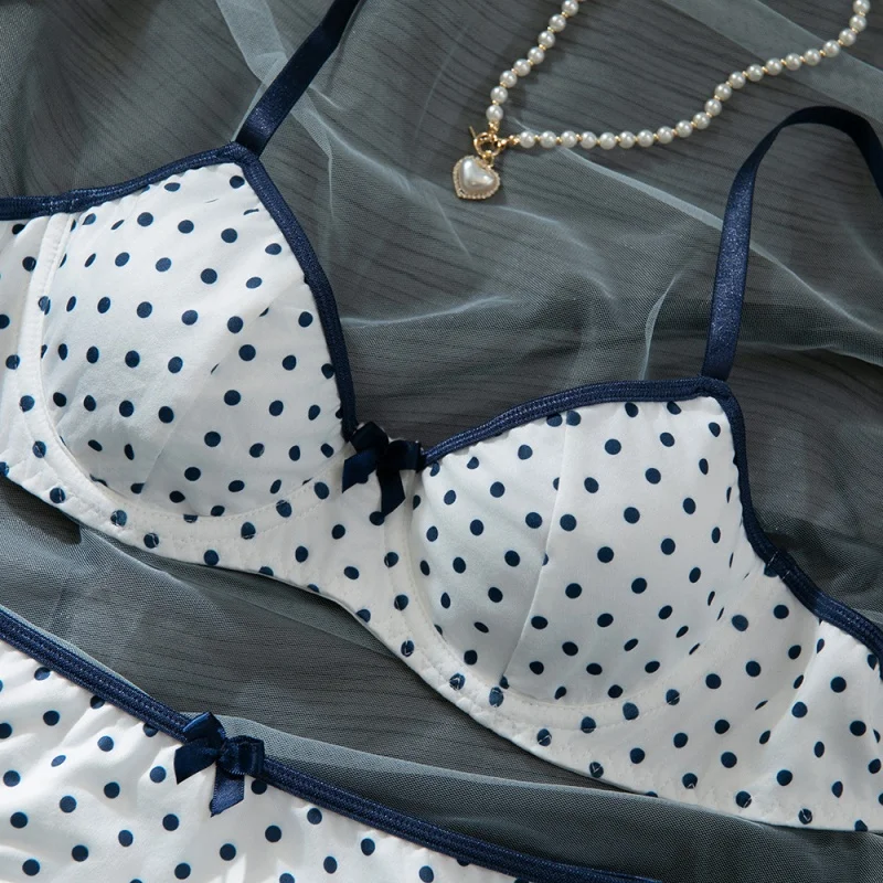 Conjunto de Lencería Vintage con Puntos, Bralette con Aros y Tanga, 2 Piezas, Estilo Francés en Contraste, Lencería Íntima para Uso Diario