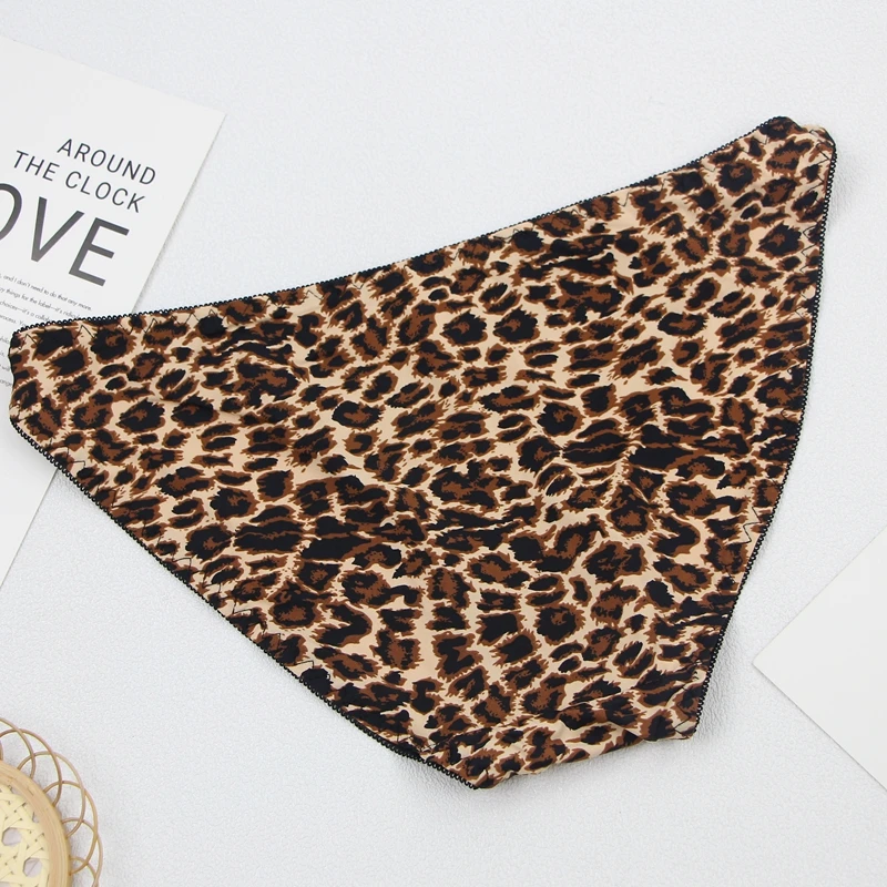 DaiNaFang-Conjunto de sujetador de encaje de dos piezas para mujer, ropa interior con estampado de leopardo, diseño hermoso, lencería femenina con diamantes de imitación