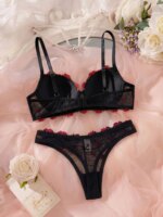 Conjunto de lencería con bordado de rosas rojas para mujer, sujetador push-up con aros y copa de grosor medio, bragas de malla negra, 2 piezas, ropa interior íntima elegante - Imagen 3