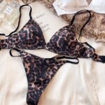 Conjunto de lencería de satén francés con copas triangulares para mujer, sujetador sexy sin aros, sin costuras, cómodo, con soporte ligero, ropa interior, tallas 32 a 38. - Imagen 4