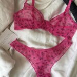 Conjunto de lencería ultrafina francesa, sujetador Sexy de encaje con estampado Floral, ropa interior de moda para mujer, conjuntos de sujetadores e Tanga íntimos transpirables de malla