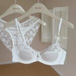 YUQI-Conjunto de lencería Pure Desire para chicas adolescentes, ropa interior cómoda de encaje con puntadas de satén y soporte suave en U, antihundimiento para jóvenes, principios de primavera
