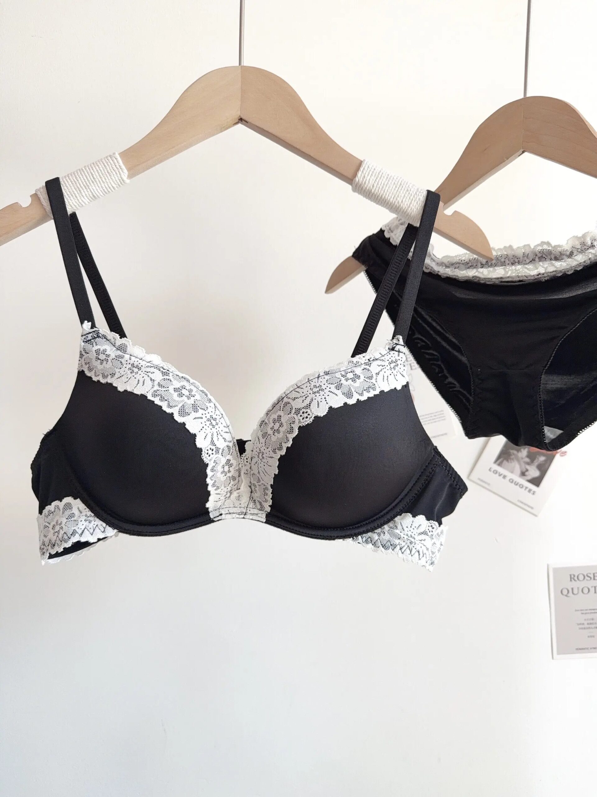 Conjunto de lencería sexy con estampado de leopardo para mujer, sujetador de encaje push-up sin aros, ropa interior diaria atractiva y cómoda que realza la figura. Conjunto de lencería sexy con estampado de leopardo para mujer, sujetador de encaje push-up sin aros, ropa interior diaria atractiva y cómoda que realza la figura.