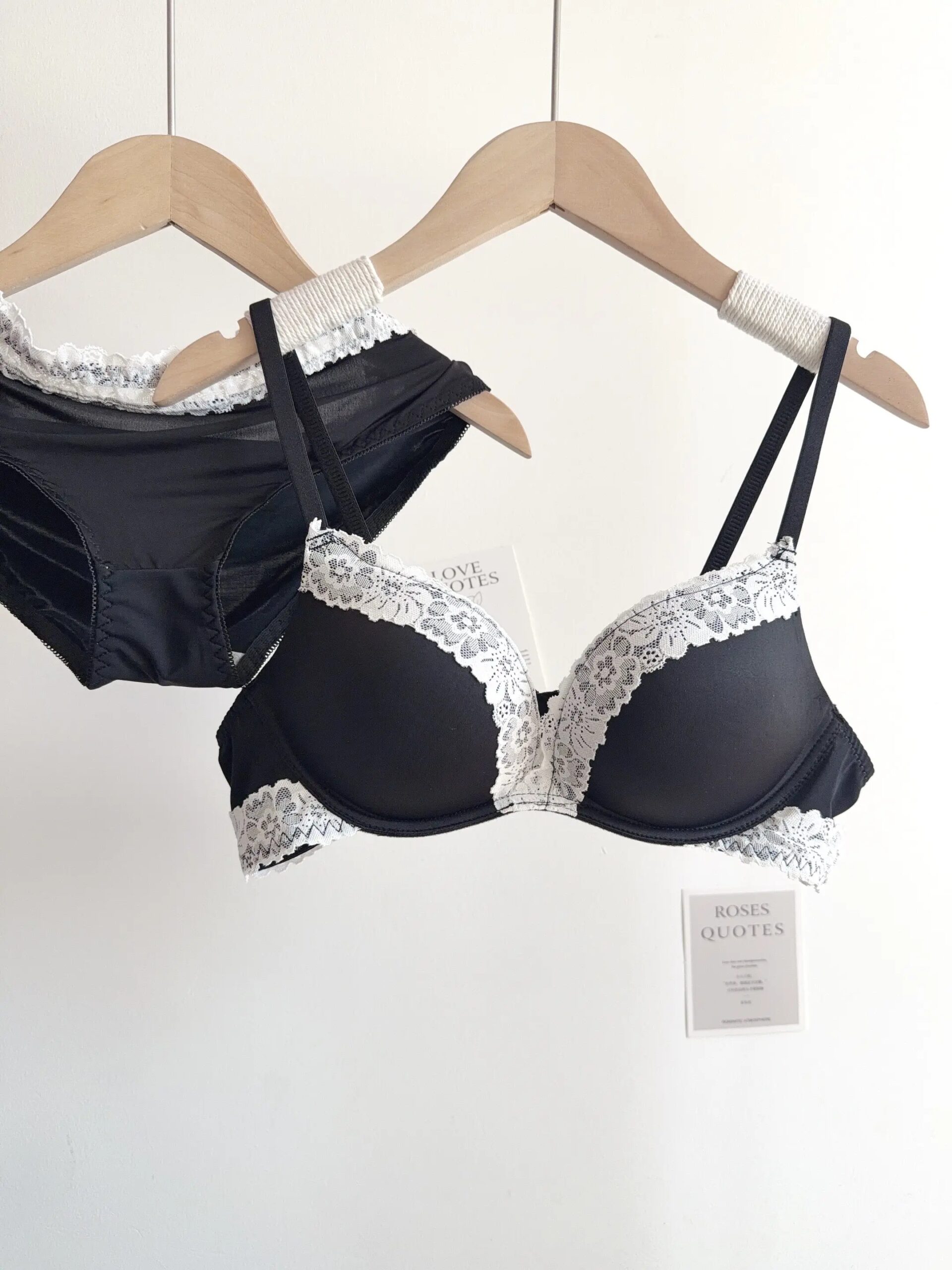 Conjunto de lencería sexy con estampado de leopardo para mujer, sujetador de encaje push-up sin aros, ropa interior diaria atractiva y cómoda que realza la figura. Conjunto de lencería sexy con estampado de leopardo para mujer, sujetador de encaje push-up sin aros, ropa interior diaria atractiva y cómoda que realza la figura.