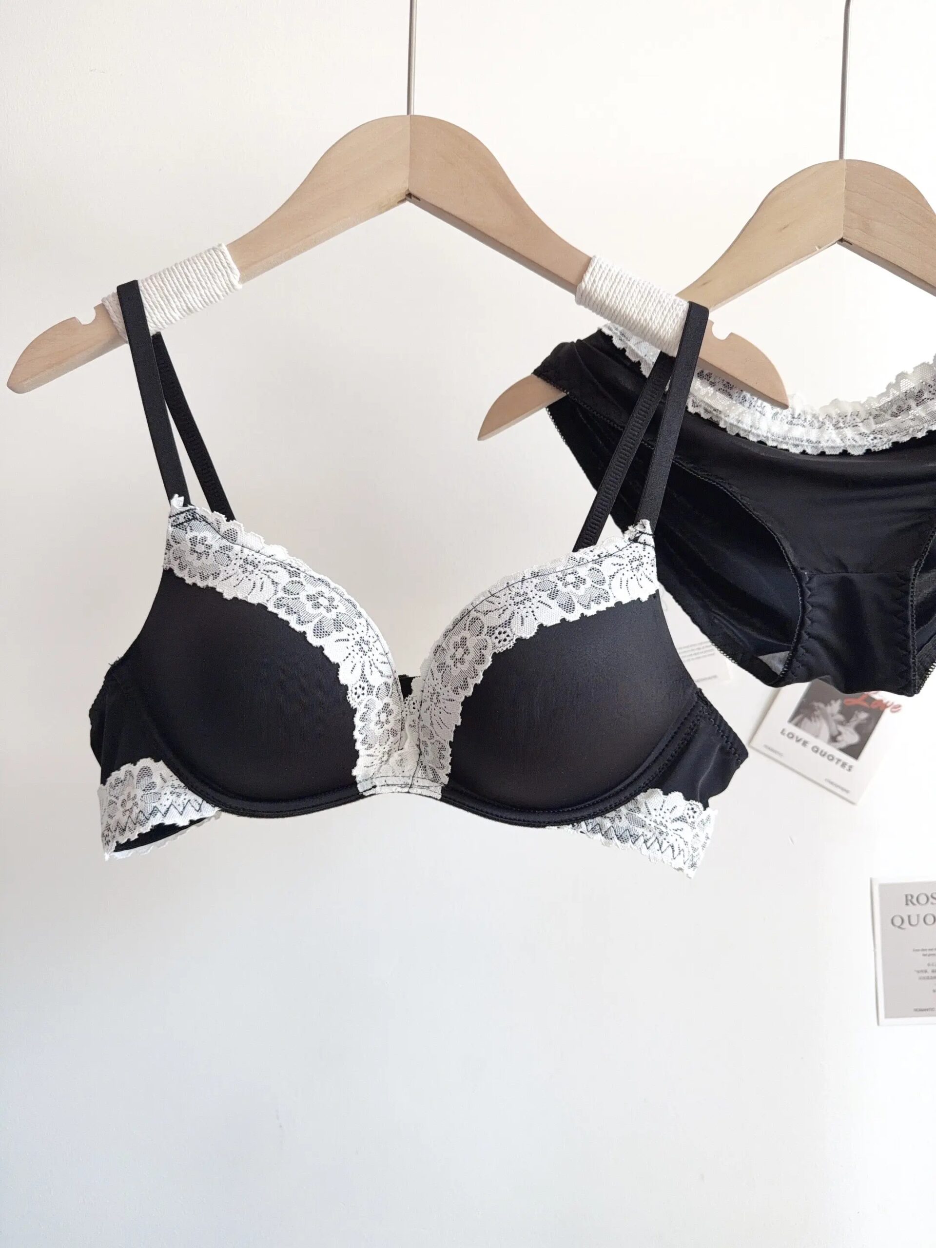 Conjunto de lencería sexy con estampado de leopardo para mujer, sujetador de encaje push-up sin aros, ropa interior diaria atractiva y cómoda que realza la figura. Conjunto de lencería sexy con estampado de leopardo para mujer, sujetador de encaje push-up sin aros, ropa interior diaria atractiva y cómoda que realza la figura.
