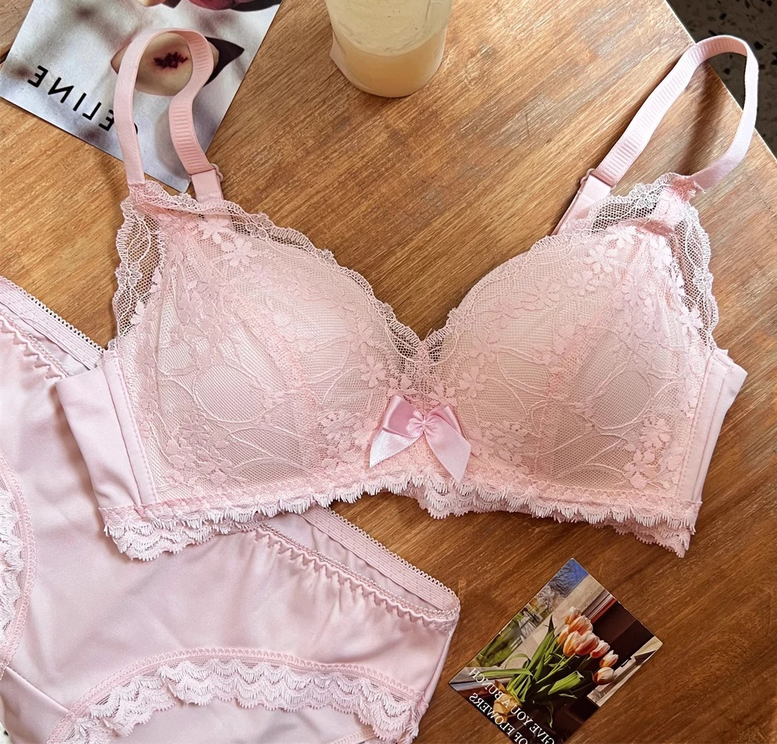 Sujetador de encaje francés, Bralette de realce inalámbrico para busto pequeño, correas ajustables, soporte antiflacidez, lencería Sexy con cordones, conjunto de bragas